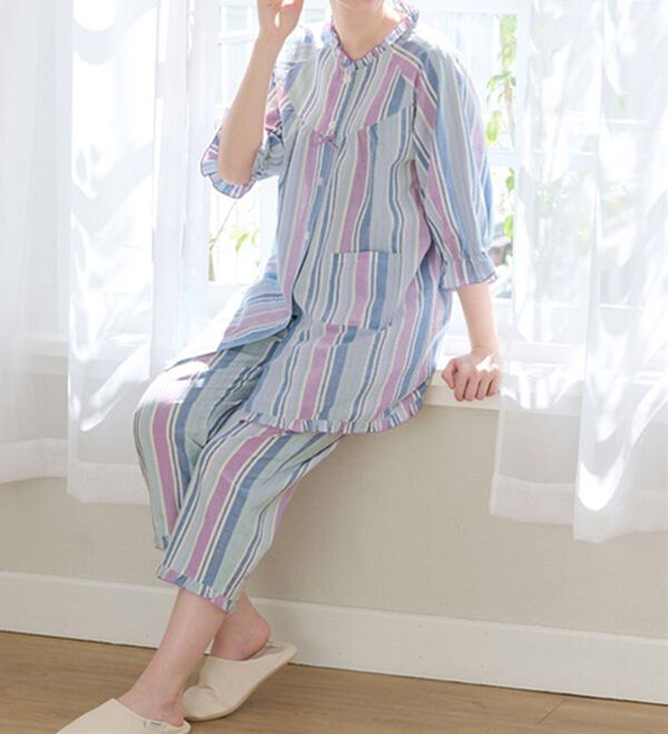 LAVIENNE（ラヴィエンヌ）の「サラッと涼感、綿１００％サッカーパジャマ（パジャマ・ルームウェア）」｜詳細画像