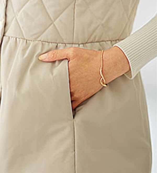 BELLUNA（ベルーナ）の「キルト切替ペプラムベスト（ベスト）」｜詳細画像