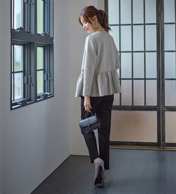 GeeRA（ジーラ）の「【２点セット】ニットツイードペプラムジャケットセットアップスーツ（パンツスーツ）」｜詳細画像