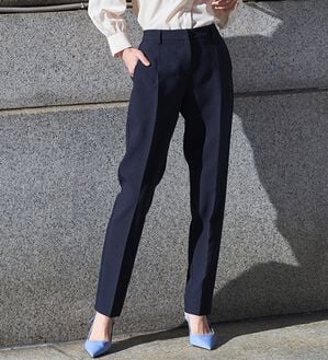 RANAN（ラナン）の「洗える！タックテーパードパンツ（テーパードパンツ）」｜ネイビーブラック