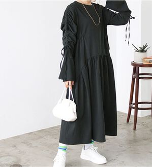 GeeRA（ジーラ）の「シャーリングワンピース（その他ワンピース）」｜ブラック