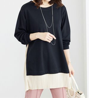 BELLUNA（ベルーナ）の「裾プリーツ切替チュニック（チュニック）」｜黒／ベージュ