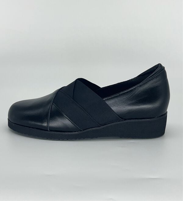 BELLUNA（ベルーナ）の「日本製５Ｅ牛革クロスデザインパンプス（パンプス）」｜詳細画像