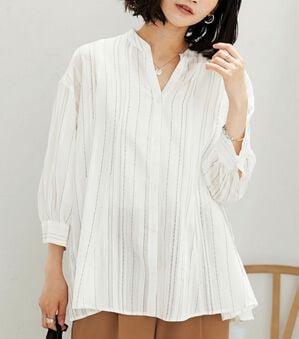 BELLUNA（ベルーナ）の「ドビー素材タック入りシャツチュニック（チュニック）」｜詳細画像