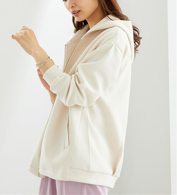 BELLUNA（ベルーナ）の「【快適Ｌａｂ．】とろみ素材裾タックパーカー（パーカー）」｜アイボリー