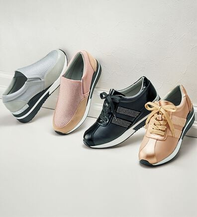 ルフラン（ルフラン）の「きれいめコーデにも合う４Ｅきらめきヒールアップスニーカー（スニーカー）」