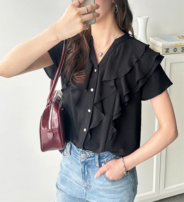 GeeRA（ジーラ）の「ラッフルフリルハーフスリーブブラウス（ブラウス）」｜詳細画像