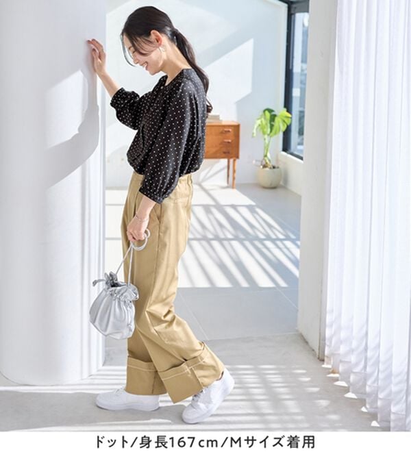 Viola e Viola（ヴィオラ エ ヴィオラ）の「さらさらＥＡＳＹ　２ＷＡＹ衿デザインブラウス（ブラウス）」｜詳細画像