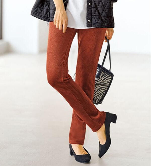 BELLUNA（ベルーナ）の「＜着るホカロン＞裏ベロアストレッチコーデュロイパンツ（フルレングスパンツ）」｜テラコッタ