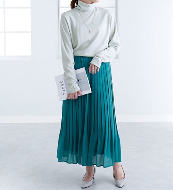 BELLUNA（ベルーナ）の「ラメ調ハイネックプルオーバー（カットソー）」｜詳細画像