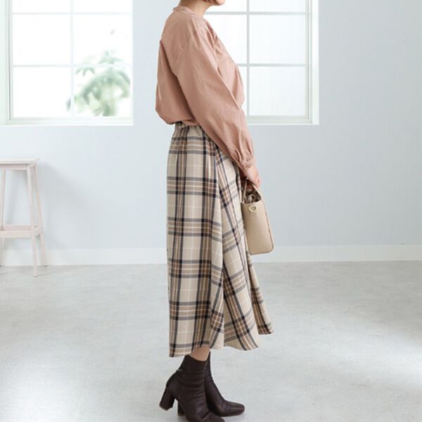 BELLUNA（ベルーナ）の「綿１００％Ｖ字レースデザインブラウス（ブラウス）」｜詳細画像