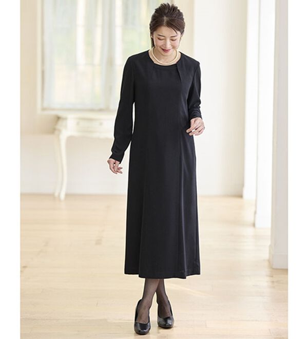 BELLUNA（ベルーナ）の「洗える！ケープボレロ付ワンピースアンサンブル（ブラックフォーマル（喪服・礼服））」｜詳細画像