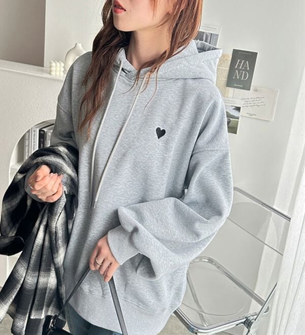 GeeRA（ジーラ）の「ハート刺繍裏起毛スウェットパーカー（パーカー）」｜詳細画像