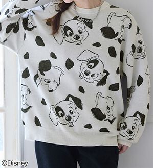 BELLUNA（ベルーナ）の「＜Ｄｉｓｎｅｙ＞【１０１匹ワンちゃん】総柄ジャカードゆったりセーター（ニット・セーター）」｜オフホワイト