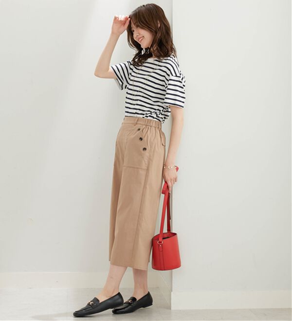 BELLUNA（ベルーナ）の「サラリ綿混ボタン使いキュロットパンツ（その他パンツ）」｜詳細画像