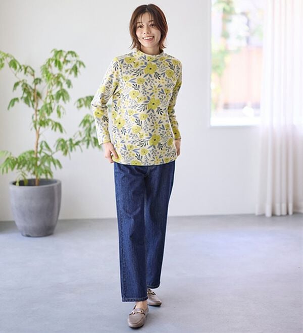 LAVIENNE（ラヴィエンヌ）の「薄手ストレッチフリースのプリントハイネック長袖（ニット・セーター）」｜詳細画像