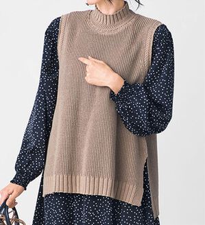 VINNO（ヴィノ）の「ニットベスト＆シャツチュニックセット（チュニック）」｜詳細画像