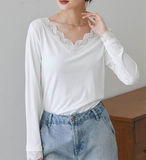 RANAN（ラナン）の「チュールレースＶネックリブロンＴＥＥ（カットソー）」｜詳細画像
