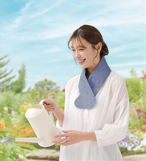 「エコクール 首に巻けるアイスバッグ（その他日用品）」｜ブルー