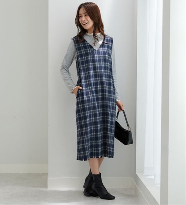 BELLUNA（ベルーナ）の「ポケット付！ふんわり起毛素材ジャンパースカート（ジャンパースカート）」｜詳細画像