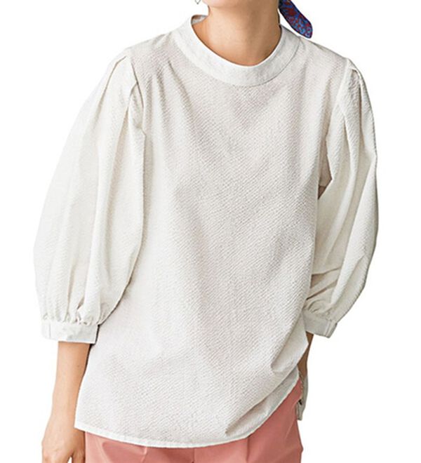 BELLUNA（ベルーナ）の「サッカー調素材袖ボリュームブラウス（ブラウス）」｜オフ白