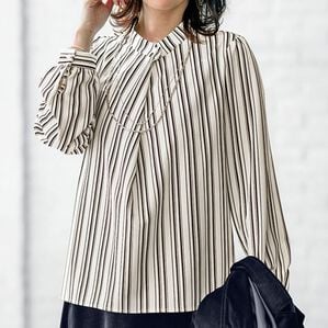 BELLUNA（ベルーナ）の「ラクに伸びる！パール使いプリントブラウス（ブラウス）」｜詳細画像