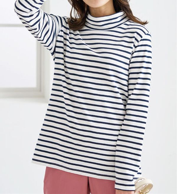 BELLUNA（ベルーナ）の「吸湿発熱ハイネックプルオーバー（カットソー）」｜詳細画像