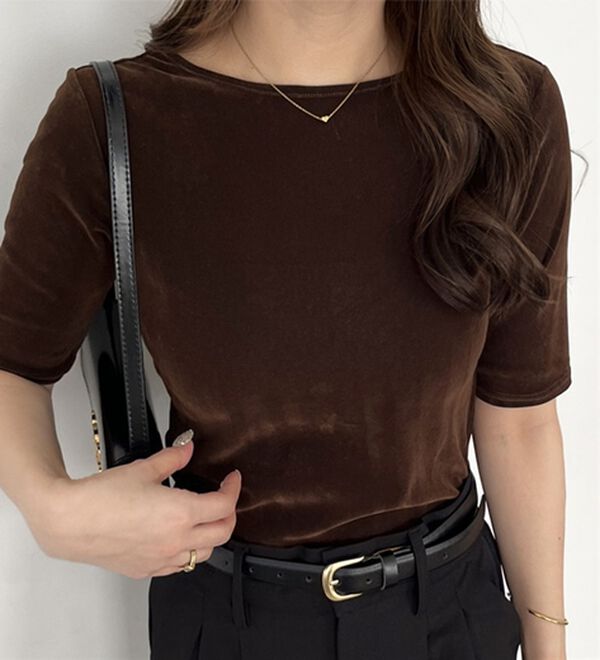 GeeRA（ジーラ）の「ベロアバックオープンカットソー（カットソー）」｜詳細画像