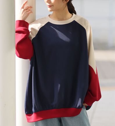A HAPPY MARILYN（アハッピーマリリン）の「【３Ｌ～６Ｌ】厚すぎないのが着やすい！！配色デザインポンチスウェットトップス（トレーナー・スウェット）」