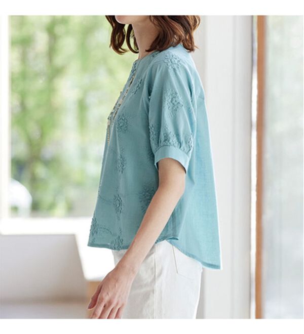 BELLUNA（ベルーナ）の「刺しゅうデザインゆったりブラウス（ブラウス）」｜詳細画像