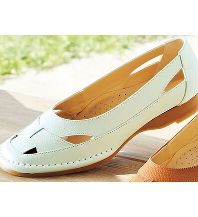 BELLUNA（ベルーナ）の「日本製４Ｅ牛革パンプス（パンプス）」