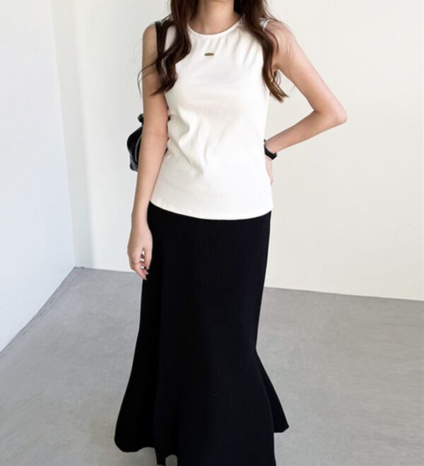 GeeRA（ジーラ）の「ロゴプレートデザインタンクトップ（タンクトップ・キャミソール）」｜詳細画像