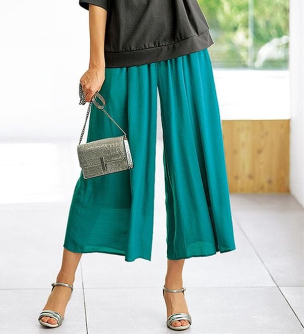 BELLUNA（ベルーナ）の「スラブ素材ポケット付ワイドパンツ（ワイドパンツ・ガウチョ）」｜エメラルドグリーン