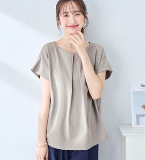 alotta（アロッタ）の「ひんやりタックデザインＴシャツ（カットソー）」｜グレージュ