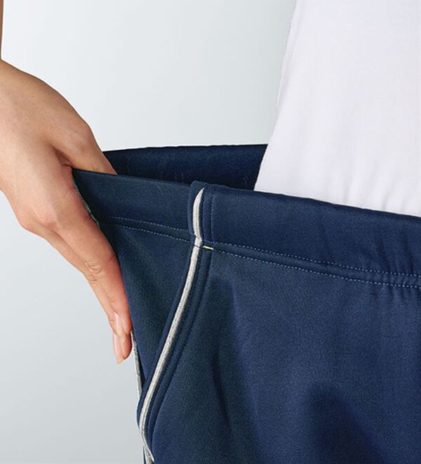 BELLUNA（ベルーナ）の「＜ＦＩＬＡ＞ラメ配色ジャージパンツ（その他パンツ）」｜詳細画像