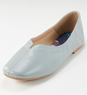 BELLUNA（ベルーナ）の「美ラインカッティングチラリ花柄パンプス（パンプス）」｜ブルー