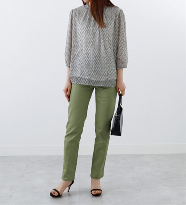 BELLUNA（ベルーナ）の「ホワイトヤーンストレッチカラーパンツ（フルレングスパンツ）」｜詳細画像