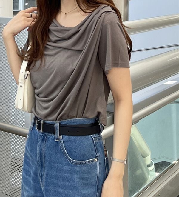 GeeRA（ジーラ）の「スラブシアーオフショルトップス（カットソー）」｜詳細画像