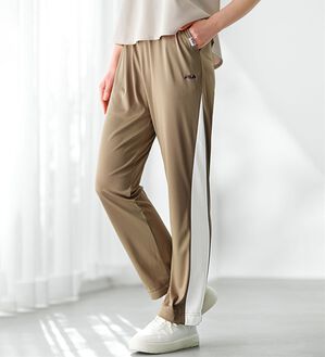 BELLUNA（ベルーナ）の「＜ＦＩＬＡ＞裾２ＷＡＹメッシュ切替ジャージパンツ（その他パンツ）」｜グレージュ