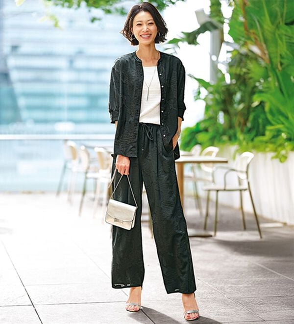 BELLUNA（ベルーナ）の「麻調ジャカード素材セットアップ（アンサンブル）」｜黒