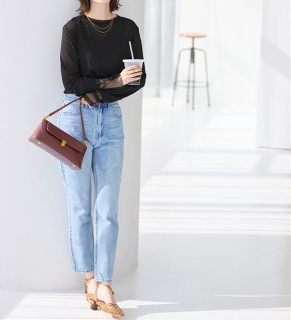 Viola e Viola（ヴィオラ エ ヴィオラ）の「程よい透け感大人シアー素材切替トップス（カットソー）」｜詳細画像