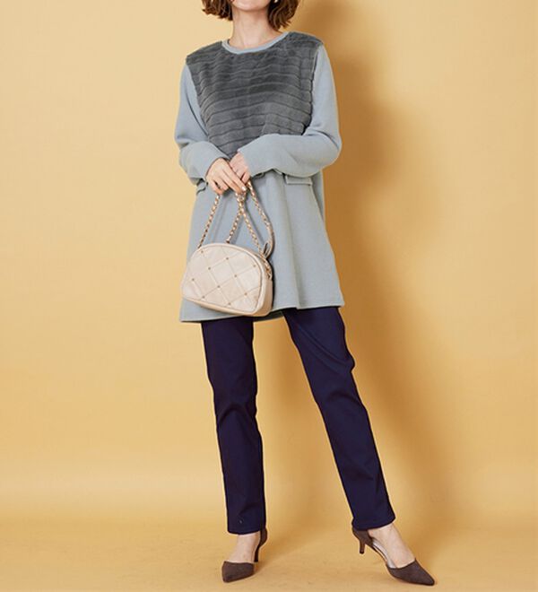 BELLUNA（ベルーナ）の「サイドジッパー付ファー切替チュニック（チュニック）」｜詳細画像