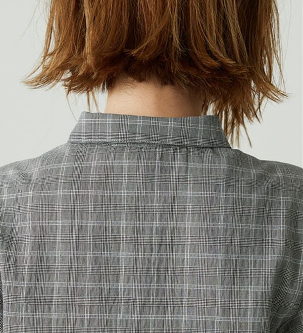 BELLUNA（ベルーナ）の「サッカー素材バックフレアーブラウス（ブラウス）」｜詳細画像