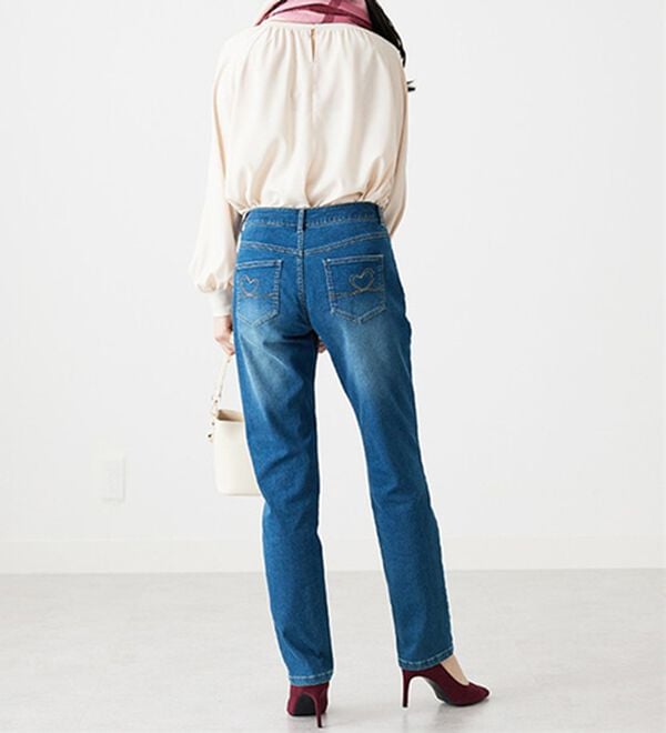 BELLUNA（ベルーナ）の「【暖かデニム】ふんわり裏起毛ストレッチスリムジーンズ（フルレングスパンツ）」｜詳細画像