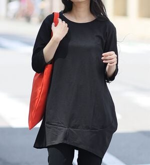 A HAPPY MARILYN（アハッピーマリリン）の「【Ｍ～８Ｌ】長袖・七分袖・半袖 コクーン シルエット チュニック（チュニック）」｜ブラック