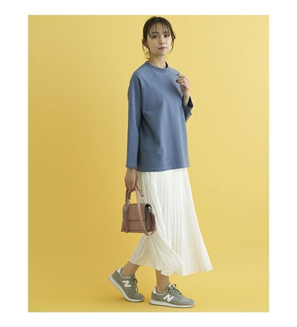 BELLUNA（ベルーナ）の「華奢見せ！しっかり裏毛素材コットン１００％トレーナー（トレーナー・スウェット）」｜詳細画像