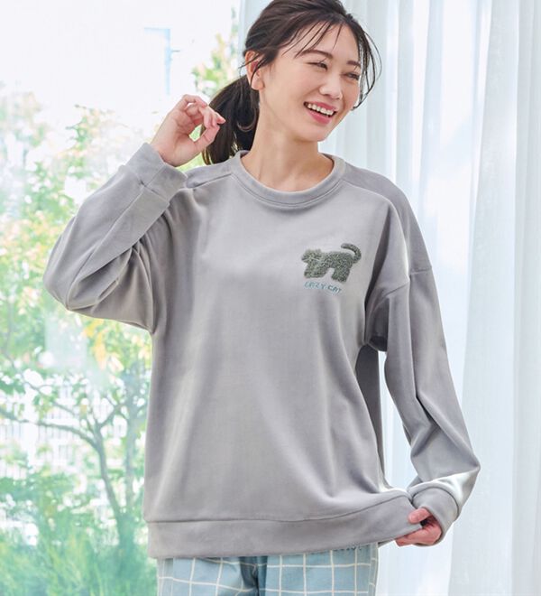 LAVIENNE（ラヴィエンヌ）の「＜遠赤外線ウェア＞ピッコロット　良眠ベロアチュニック・総柄パンツ（カットソー）」｜詳細画像
