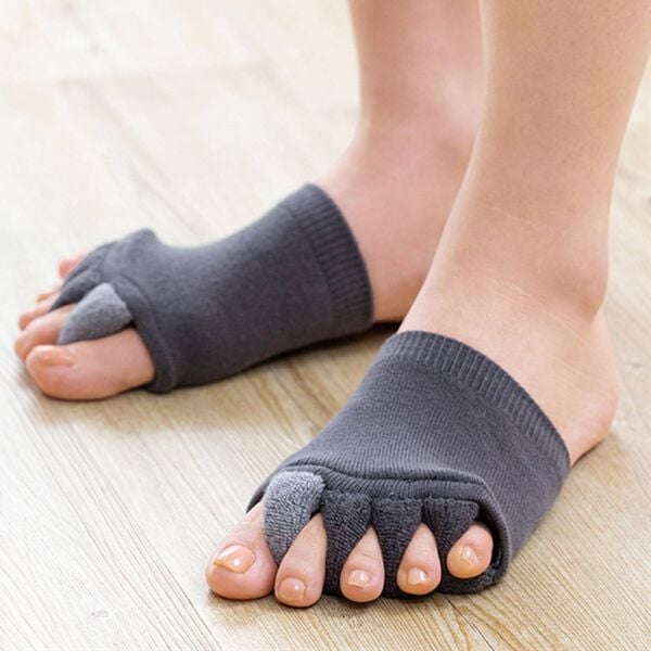 「ふわふわ足指カバー　３色組（その他美容・健康機器）」｜詳細画像