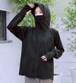 Viola e Viola（ヴィオラ エ ヴィオラ）の「水陸両用！万能UVパーカー（パーカー）」｜ブラック