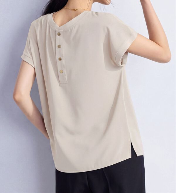 Viola e Viola（ヴィオラ エ ヴィオラ）の「【涼しく解決！】Ｔシャツ感覚で着られるブラウス（ブラウス）」｜詳細画像